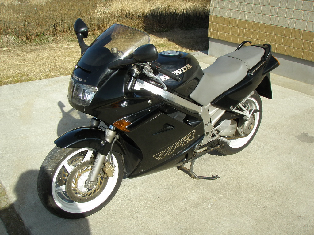 Купить мотоцикл Honda VFR750-2 1990 фото 11